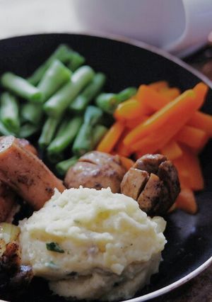 Foto resep Mashed Potatoes with Sausage n meatball Black Pepper