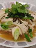 Sopa de pollo y tallarines udon