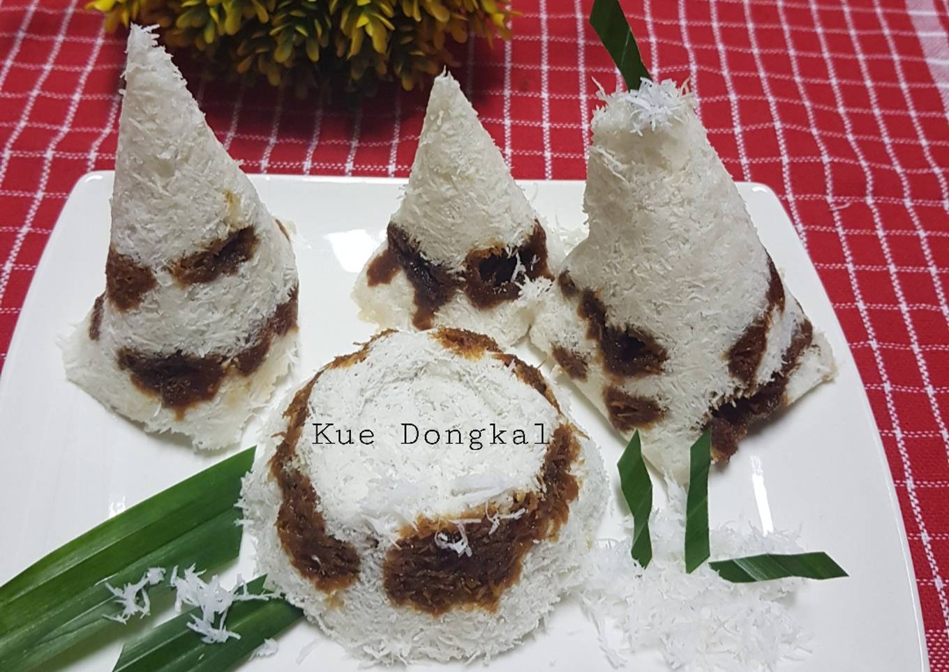 Kue Dongkal / Awug