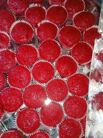 Easy Way Make Recipe Red velvet cup cakes that is Can Pamper Your Tongue, So Delicious}