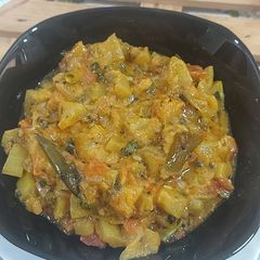 A picture of Lauki coconut masala.