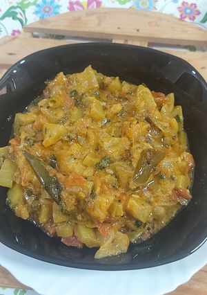 A picture of Lauki coconut masala.