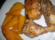 Une photo de patate douce poulet