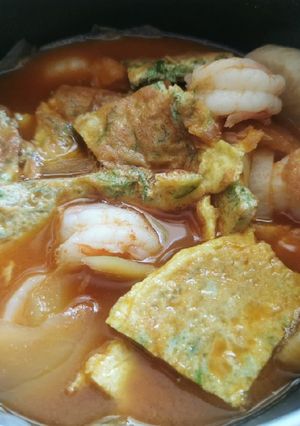 รูปของ Kaeng som แกงส้มกุ้งไข่ชะอม