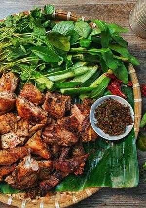 A picture of Grilled Chicken with Mac Khen | Unique Northwest Vietnamese Cuisine.