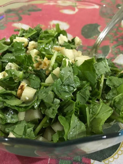 Una foto de Ensalada de Rúcula, queso azul y Pera 🍐