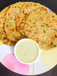 கோதுமை, தேங்காய் ரொட்டி (Wheat,coconut roti recipe in tamil) செய்முறை முக்கிய புகைப்படம்