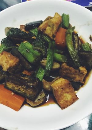 Hình của món Rau củ kho nước tương.