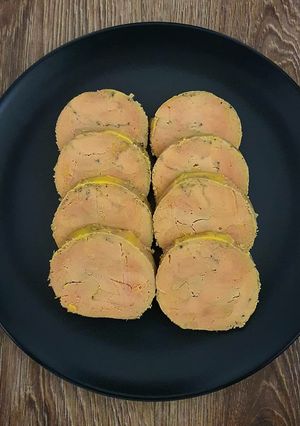 Une photo de Foie gras de canard mi-cuit en cuisson sous vide