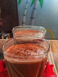 चॉकलेट बनाना स्मूदी(chocolate banana smoothie recipe in hindi) रेसिपी मुख्य फोटो