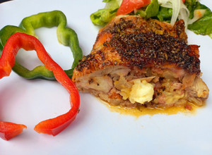 Una foto de Pollo Relleno de Cebolla y Queso al Limón
