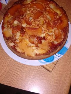 Una foto de Torta invertida de manzanas rojas 🍎🍎