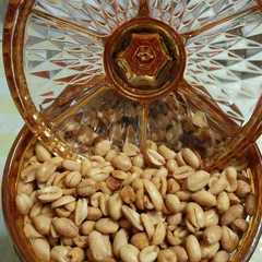 A picture of Kacang Goreng (Kacang Bawang).