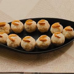Coconut ladoo A picture of Coconut ladoo.