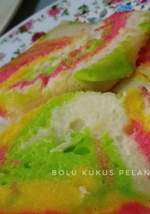 Foto resep Bolu Kukus Pelangi