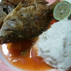 A picture of Fried fish in pepper sauce.