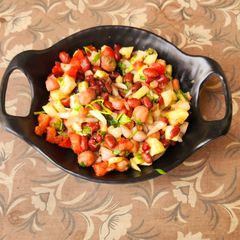 A picture of Rajma kabuli chana salad.