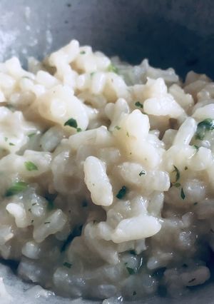 A picture of Creamy Lemon and Parsley Risotto 🍚.