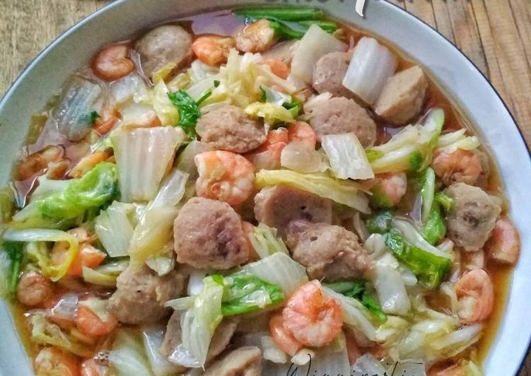 Resep: Tumis Udang Bakso Sawi Putih Yang Mudah