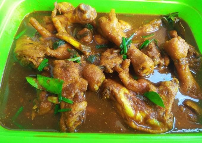 Sayap dan ceker ayam masak kecap sereh