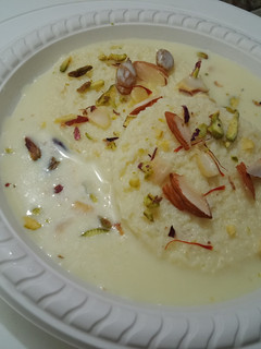 ब्रेड रसमलाई (Bread rasmalai recipe in Hindi) रेसिपी मुख्य फोटो