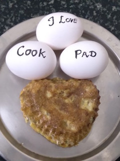 மினி ஹார்ட் எக் ஆம்லெட் (Omelette recipe in tamil) செய்முறை முக்கிய புகைப்படம்