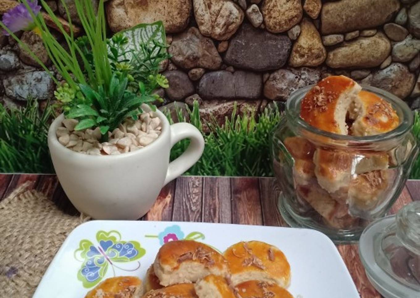 Kue kacang premium