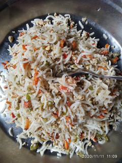 முட்டை ப்ரைடு ரைஸ் #chefdeena செய்முறை முக்கிய புகைப்படம்