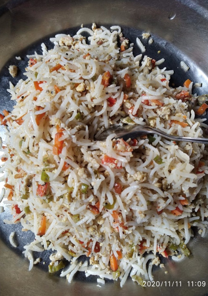 முட்டை ப்ரைடு ரைஸ் #chefdeena செய்முறை முக்கிய புகைப்படம்