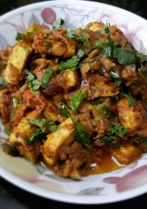A picture of Tawa paneer.
