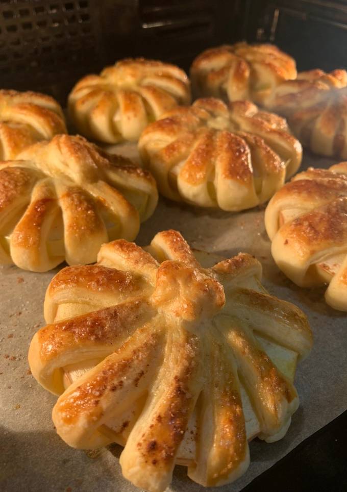 Яблука в листковому тісті з корицею😋