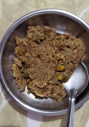 खस खस का हलवा रेसिपी मुख्य फोटो