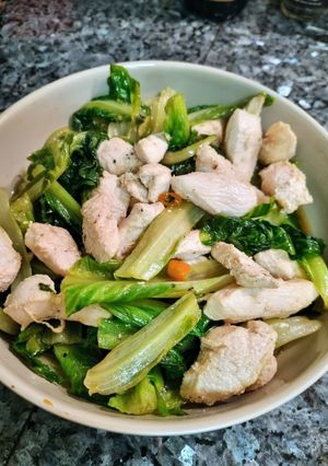 รูปของ ผักคอสผัดอกไก่ โลว์คาร์บ