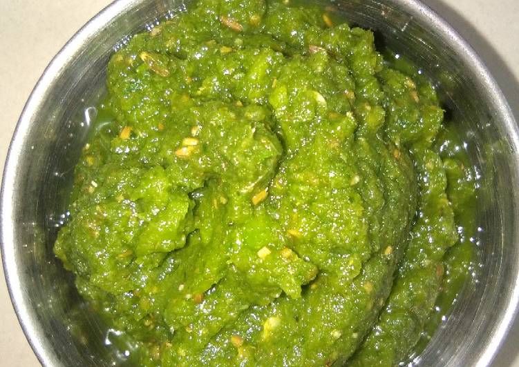 Thai basil chutney