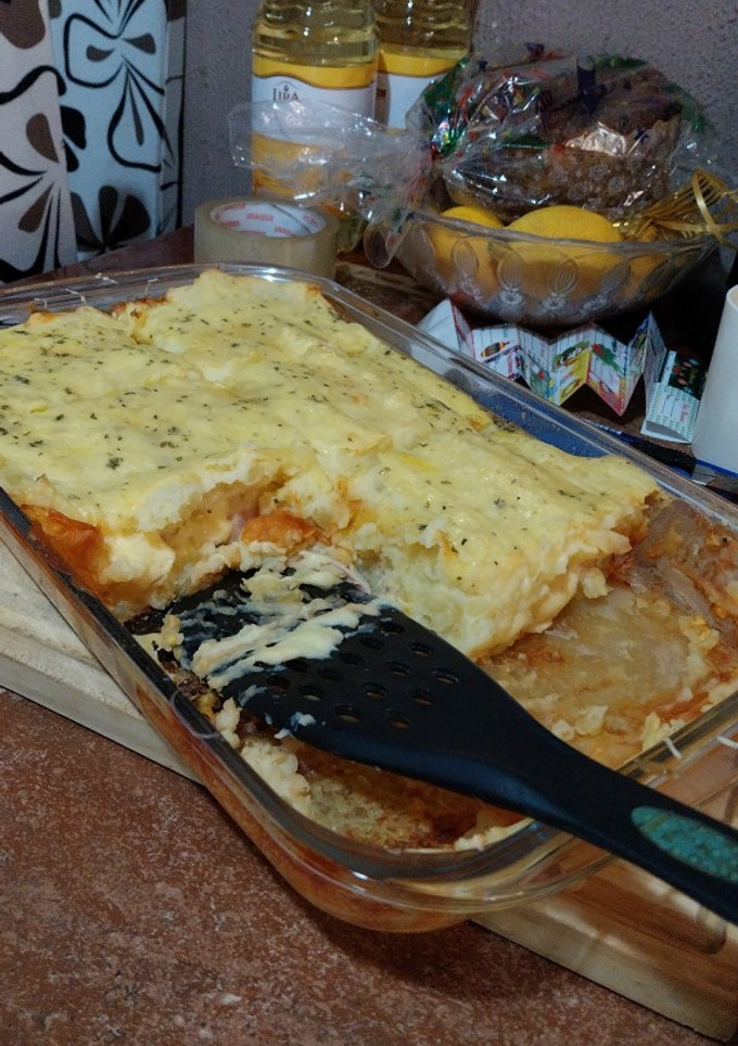 Una foto de Pastel de papa a la napolitana súper sencillo al igual que la empanada napolitana