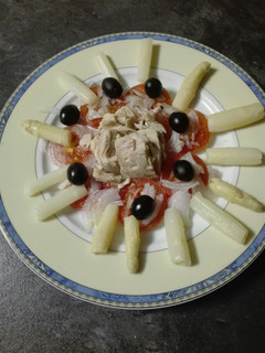 Una foto de Ensalada de bonito