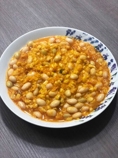 Una foto de Porotos granados con pilco