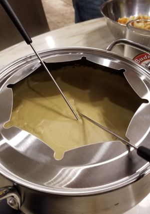 A picture of Vegan Fondue.