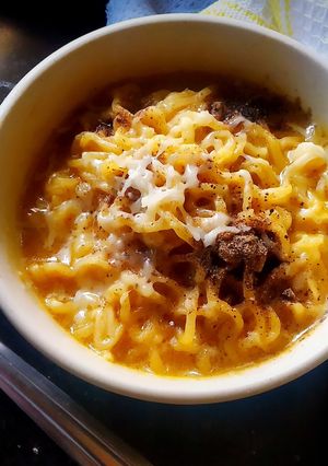 চীজ ম্যাগি (cheese maggi recipe in bengali) রেসিপির প্রধান ছবি