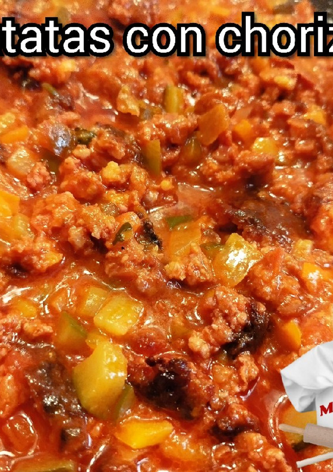 Una foto de Patatas con chorizo