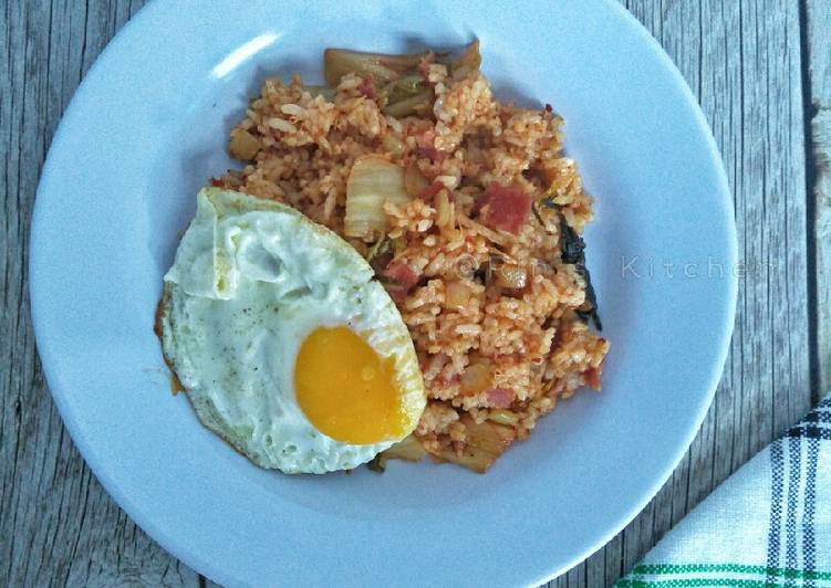 Recipe of Favorite Kimchi Fried Rice