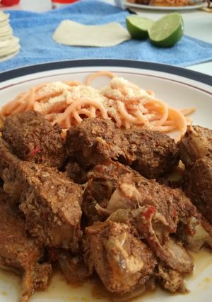 A picture of Barbacoa in a Crockpot.