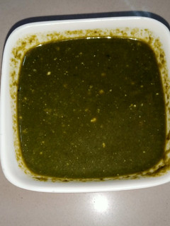 हरी चटनी (hari chutney recipe in Hindi) रेसिपी मुख्य फोटो