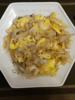 洋蔥炒蛋(簡單料理) 的食譜成品照片