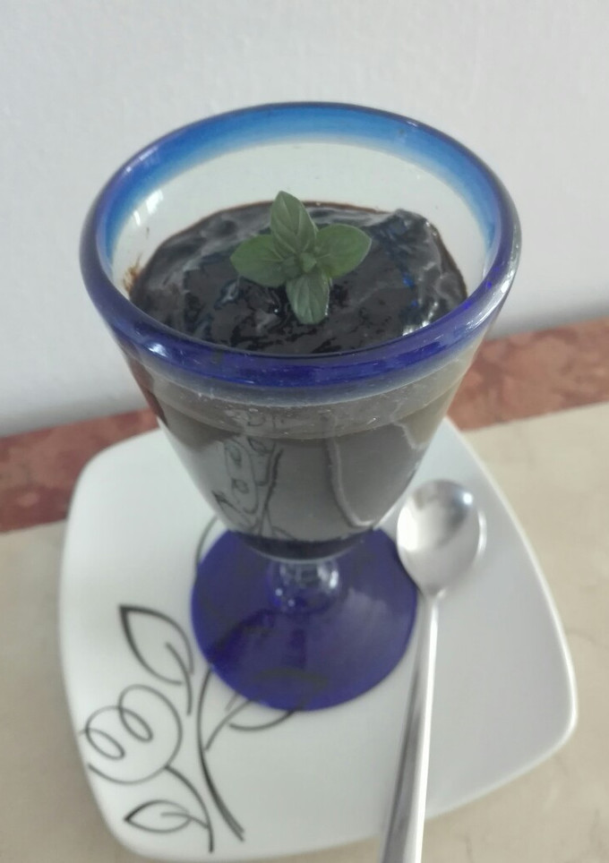 Una foto de Dulce de zapote negro postre
