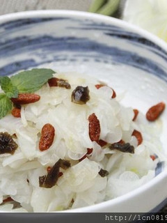 紫蘇梅涼拌苦瓜 的食譜成品照片