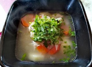 Una foto de Caldillo de corvina chilena