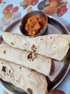 ரொட்டி (Rotti) செய்முறை முக்கிய புகைப்படம்