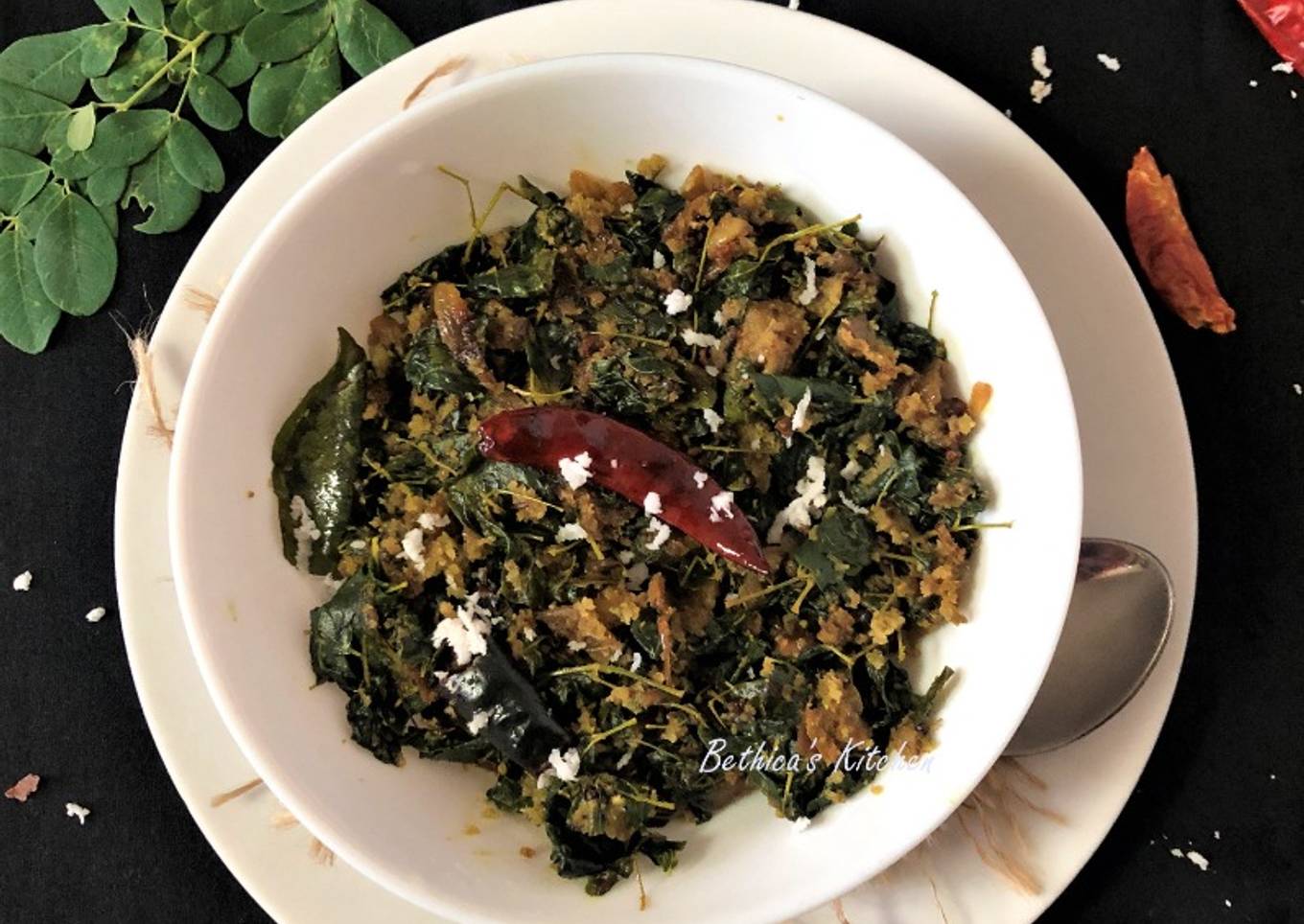 Murungai Keerai Thoran (Drumstick / Moringa Leaves Stir Fry - Kerala style)