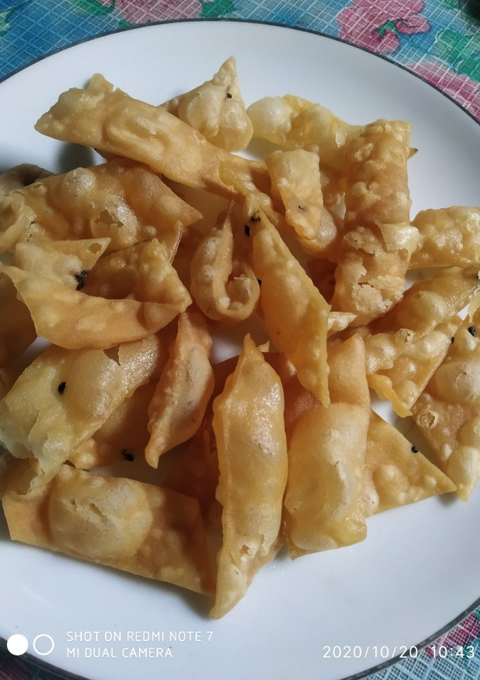 নিমকি (nimki recipe in Bengali) রেসিপির প্রধান ছবি